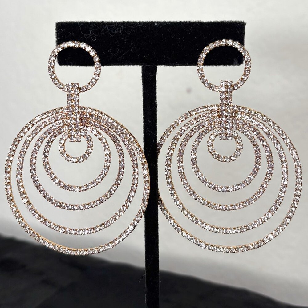 Gold Multi-Hoop Circle Earrings – Boho Chic Statement Jewelry